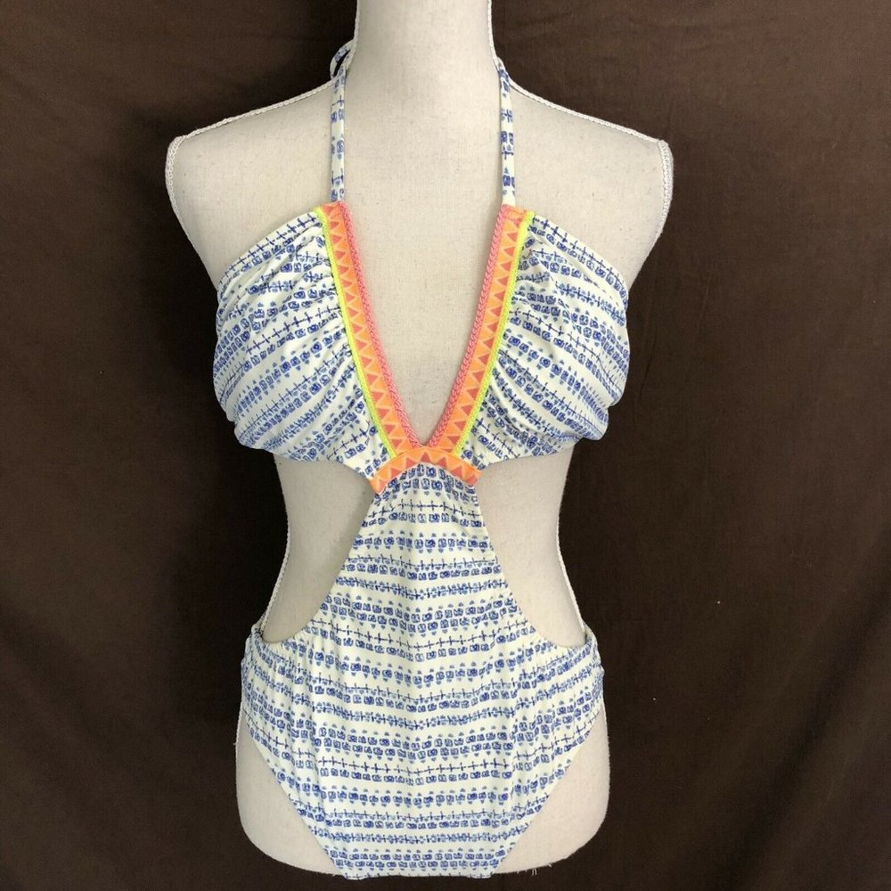 Victoria's Secret One-Piece Aztec Monokini L